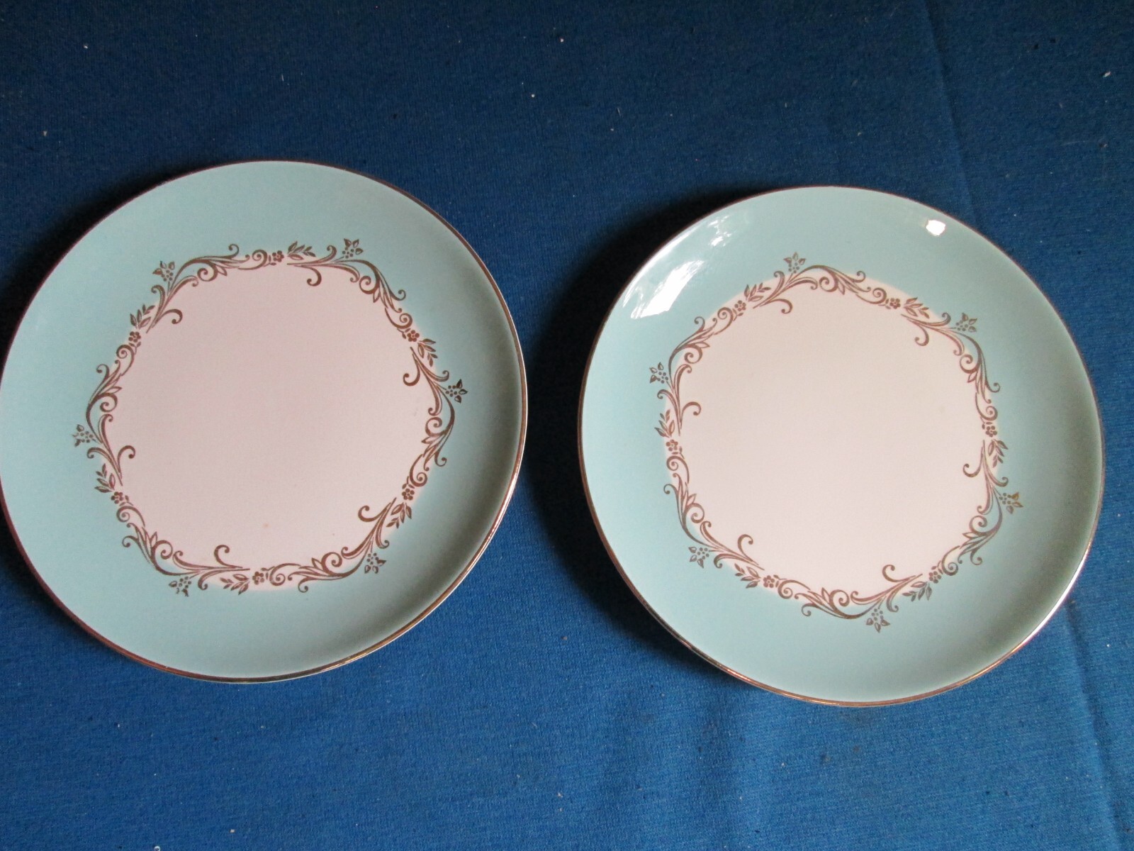 2 Vintage Lifetime China Vintage Turquoise Gold Crown 7/1/4