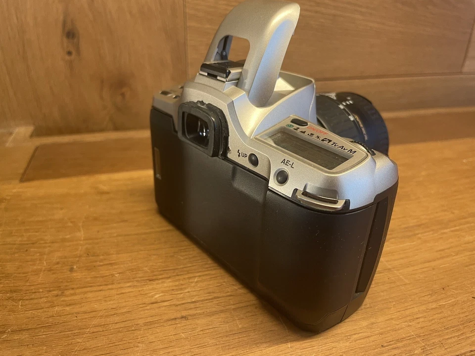 *Casi Como Nueva* Cámara Pentax MZ-60 Sigma AF Zoom 28-80 mm y Lente 100-300 mm de JPN Foto 4 de 4