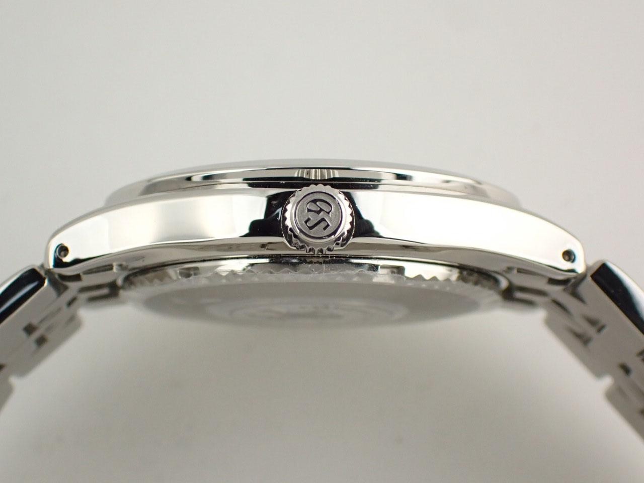Grand Seiko 9F Quartz Day Date Navy Blue Dial Men's SBGT017 with Box image 5