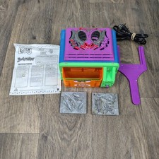 Vintage 2001 Creepy Critters Oven Bug Maker Baker Toymax Tested Working