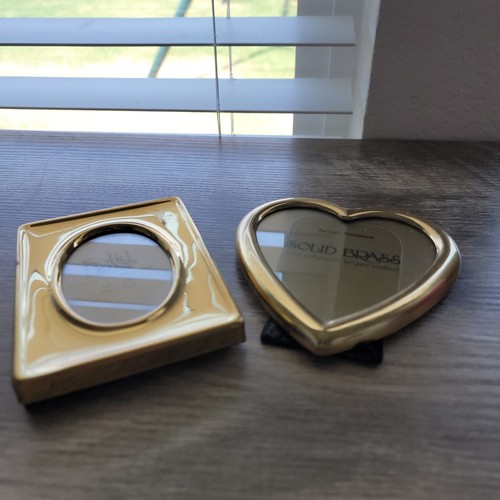 Lotto 2 cornici vintage ottone massiccio tono oro 2,5" x 3,5" cuore ovale Corea - Foto 9 di 13