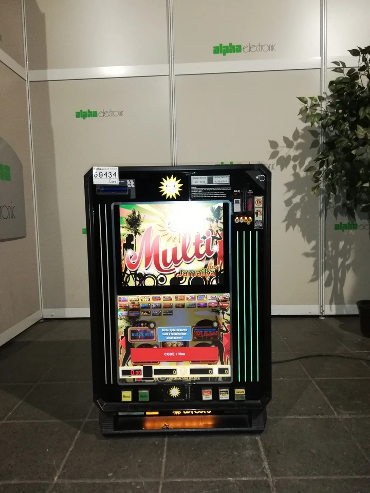 Merkur 19" Slimline Multi Multi 7 Basic, defekt, Geldspieler o. Zulassung G9434 - Bild 3 von 4