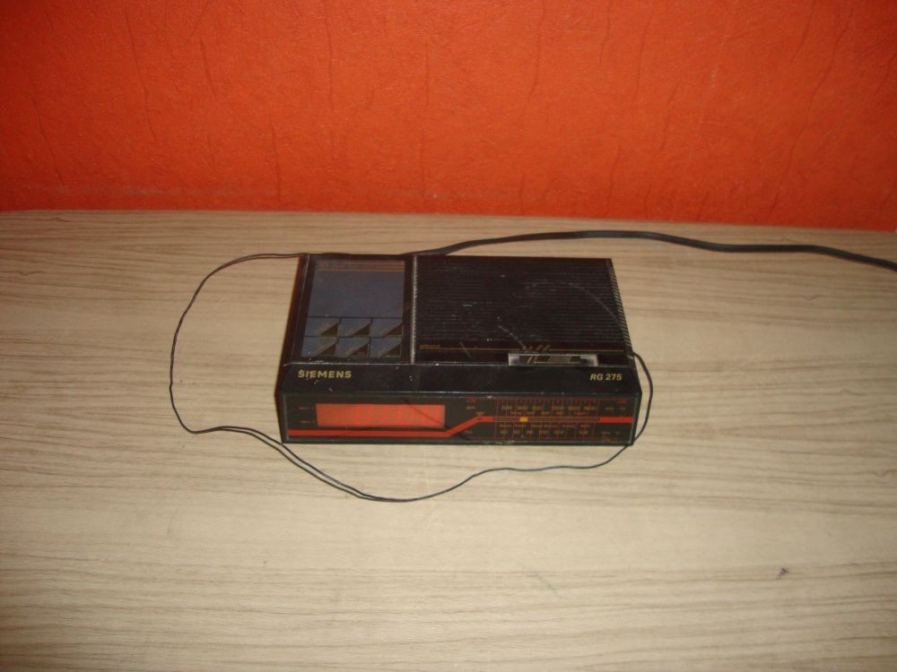 Vintage Radiowecker Siemens RG 275
