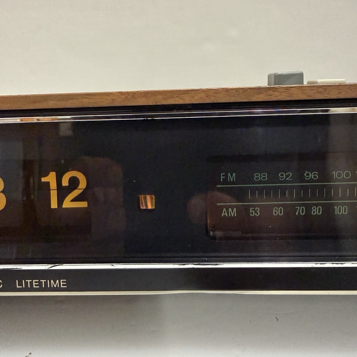 Vintage Sony TFM-C720W Digimatic Flip Clock Radio AM/FM Woodgrain