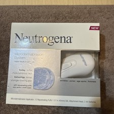 Neutrogena Microdermabrasion System Kit with 12 Rejuvenating Puffs New Sealed 