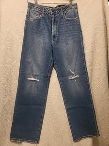 JUST BLACK DENIM NWT $92 Distressed Light Wash Straight Leg Jeans Sz 31 USA 