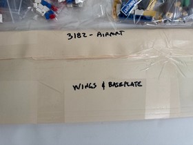 LEGO 3182 Airport City airplane jet terminal MINT 100% Complete with Manuals