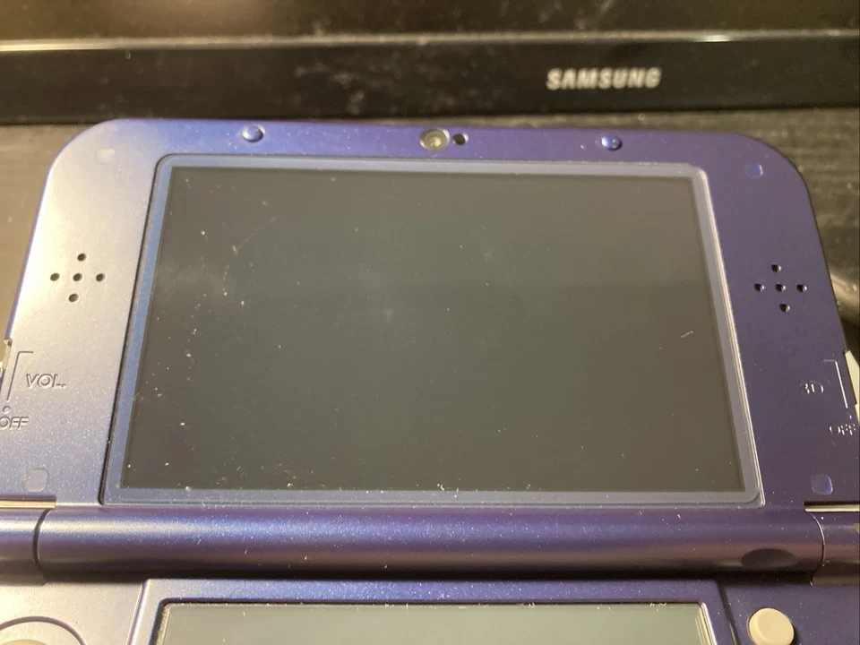 Nueva consola portátil Nintendo 3ds XL Galaxy Edition; ver descripción para más detalles Foto 3 de 4