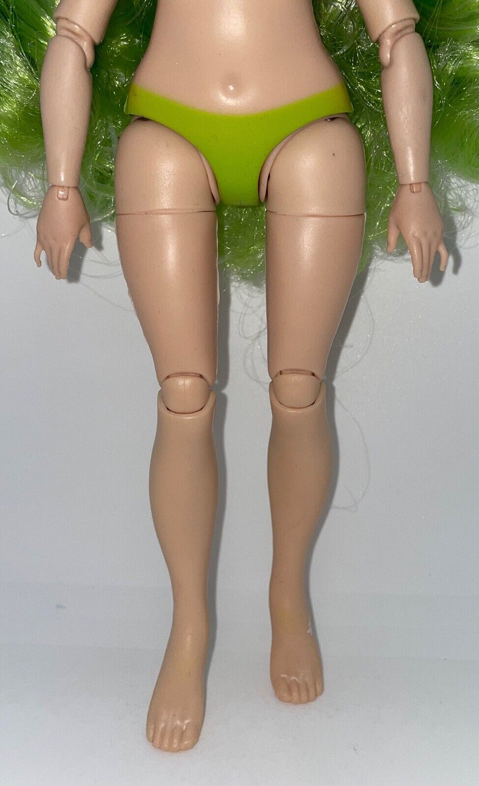 Rainbow High Series 1 Jade Hunter Nude Articulated Fashion Doll Green Hair NEW
