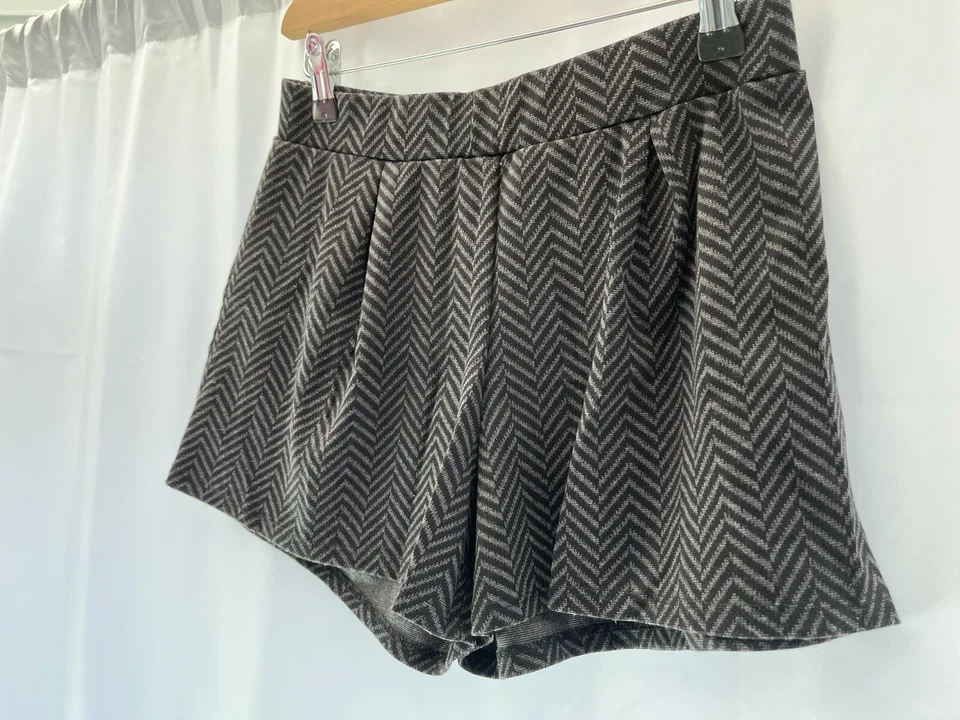 Next Womens Grey Knit Polyester Shorts Size 10 - Image 2 of 4