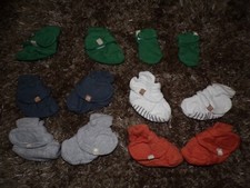 Goumi Size 0-3 Stay On Boots Lot Socks Blue Green White Gray Clay Mittens 5 pair