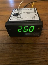 Yokogawa UM331-00 Digital Indicator with 4 Alarm Set Points TC/RTD/mV Input