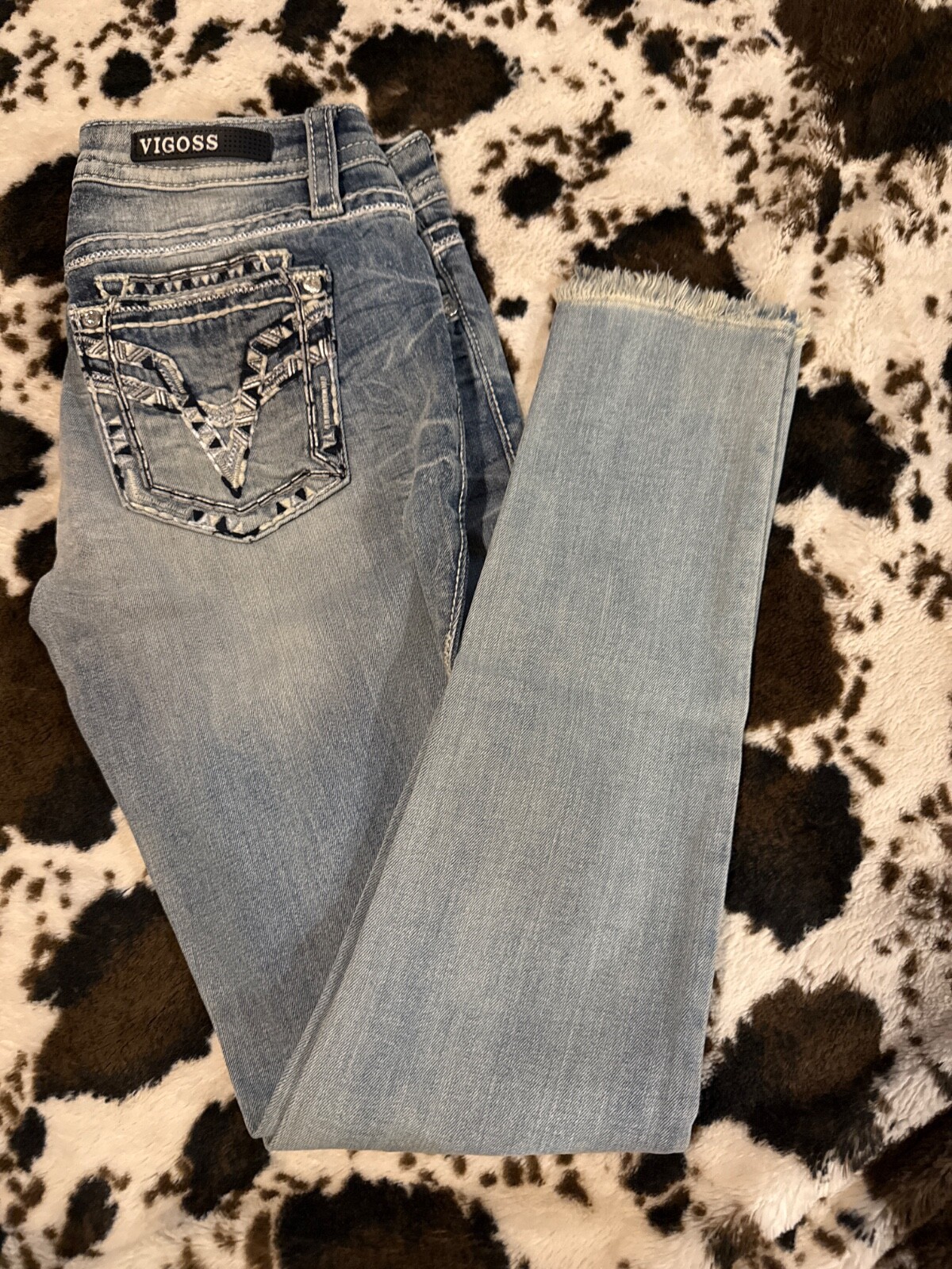 vigoss women’s skinny jeans 27x29. Only worn a few times look brand new