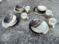 Better Homes & Gardens Dinnerware, one Set 16 pieces, Brown