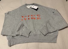 Nike Sportswear Gray Fleece Pullover Sweatshirt Women's M Crew Neck Embroidered