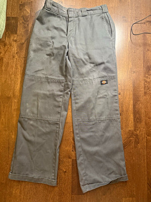 Dickies Men s Loose Fit Carpenter Pants Gray Solid Logo Accent Size 28