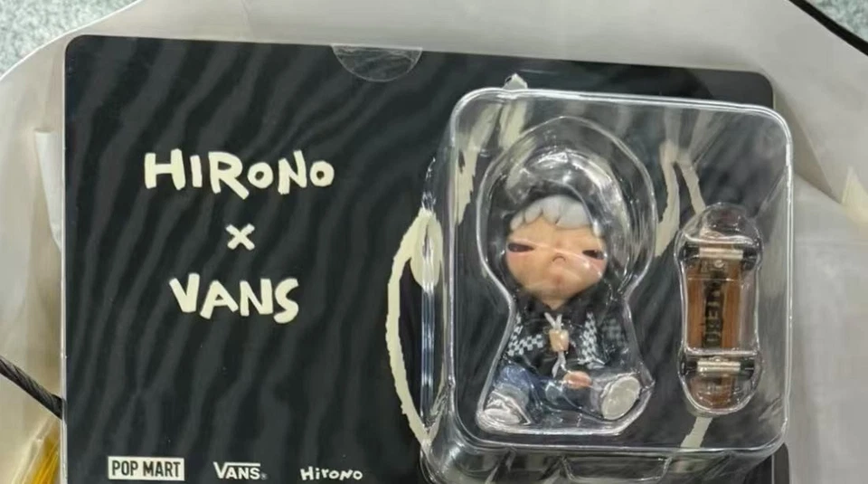 HIRONO × VANS LIMITED EDITION FIGURE DESIGNER TREND TOY CUTE GIFT - Image 3 of 3