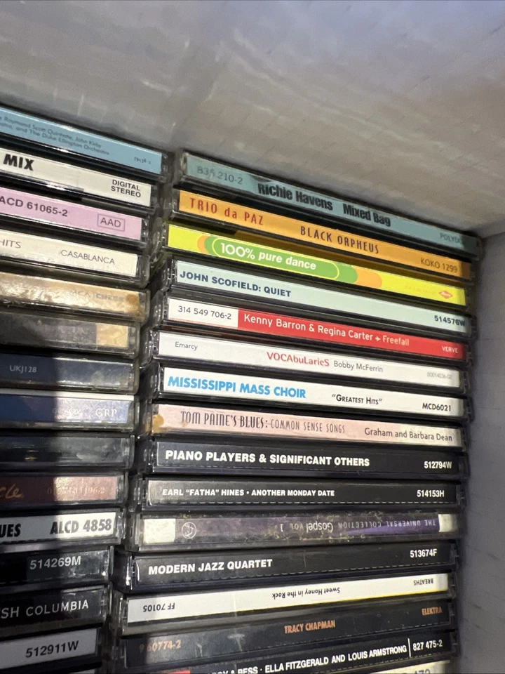 Lot of 100 - Jazz, R&B Music CDs John Coltrane, Louie Armstrong, Luther Vandross Foto 2 de 4