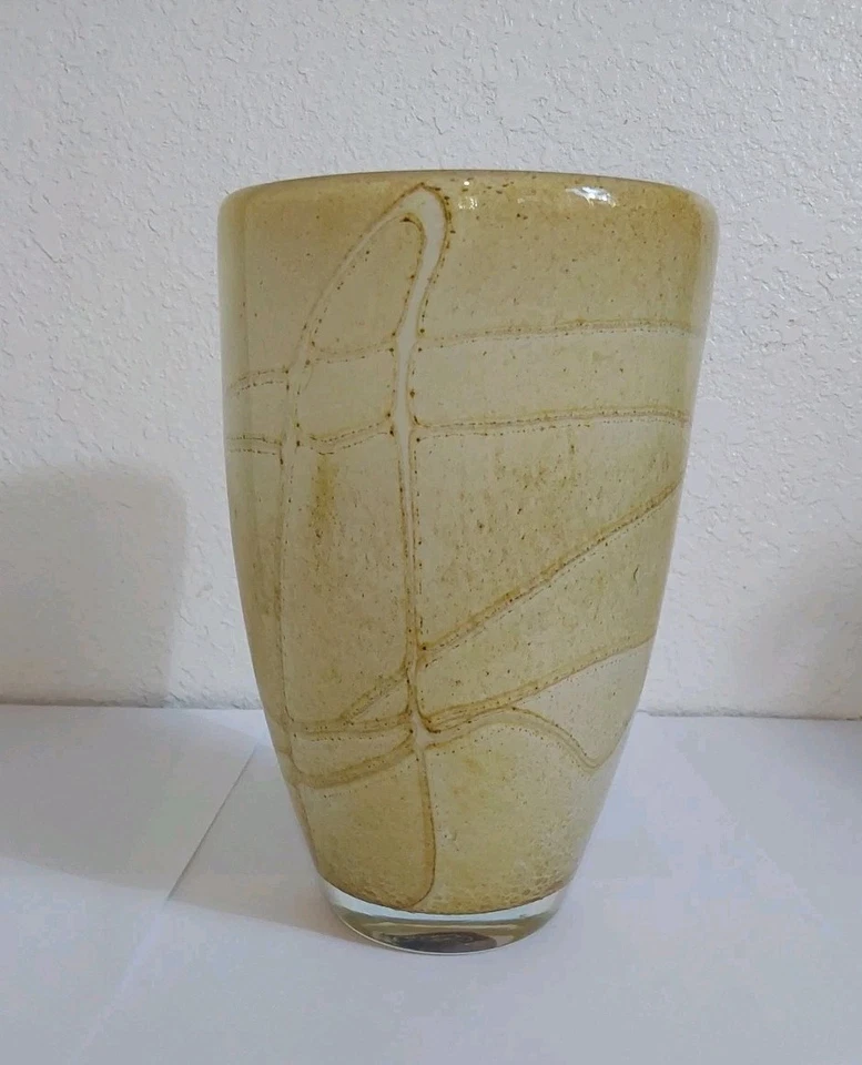 Fenton International Art Glass Beige Brown White Vase w/Tag- No Chips 8 " X 5.5 - Image 4 of 4