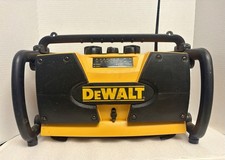 Dewalt DW911 AM/FM Work Site Radio  Battery Charger Tested Heavy-Duty