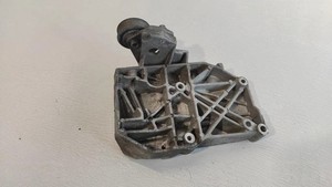 VW PASSAT B5 3B3 Klimakompressorhalterung 038260885C 1.90 Diesel 96kw 17111566