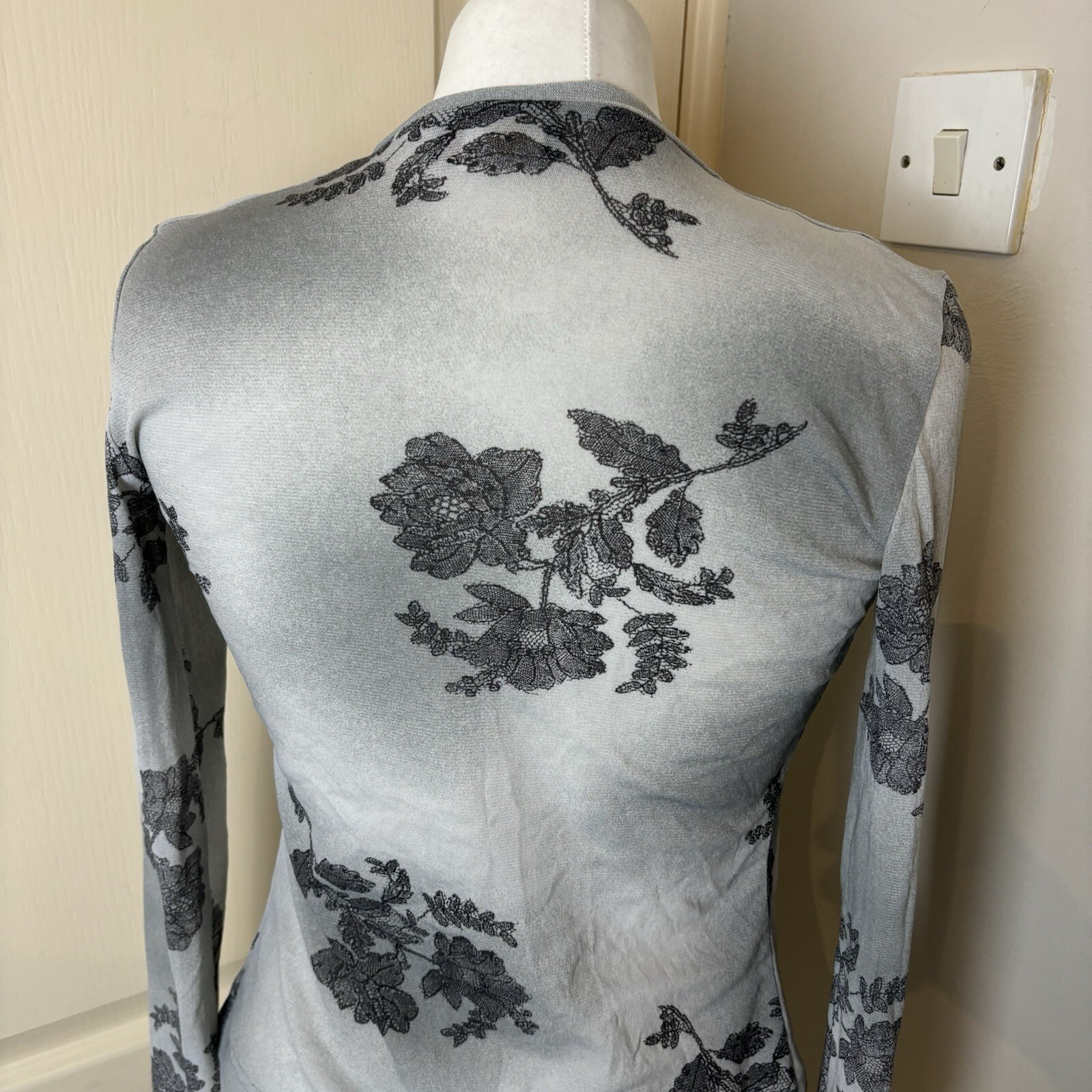 Rare Morgan De Toi Y2K Roses Stretch Cardigan Size S-M Floral Vintage Top image 8