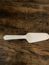 Mary  Berry Collection Cake Server (Cake As Light As A Feather)