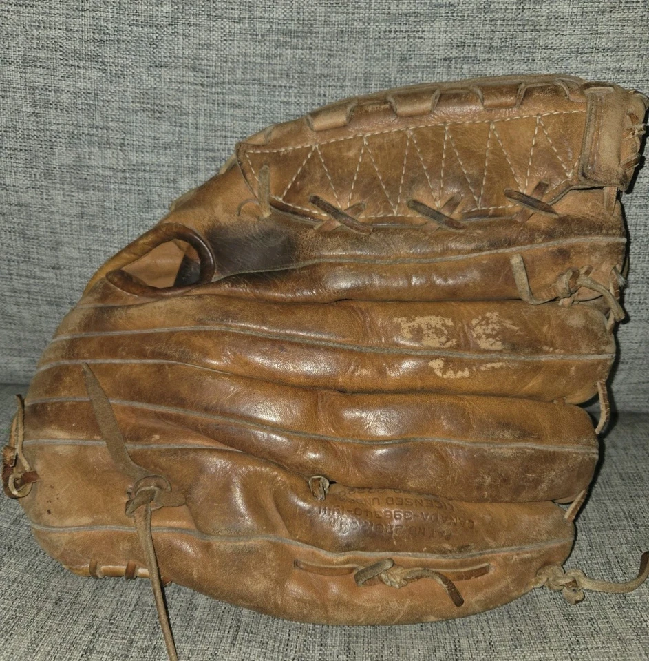 Vintage Wilson Made In USA A2000-XLC Pro-Back Dual Hinge Baseball Glove, Brown - Image 4 of 4