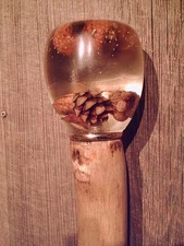 cane resin knob handle with acorns & pine cones inside w/maple shaft rubber tip