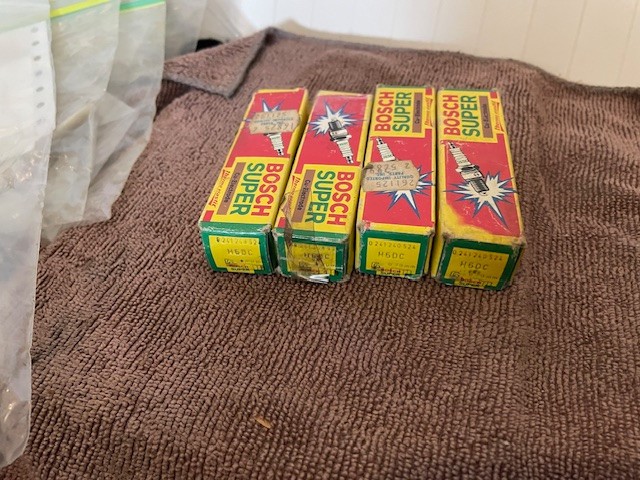 H6DC Bosch Spark Plugs 4 Pak