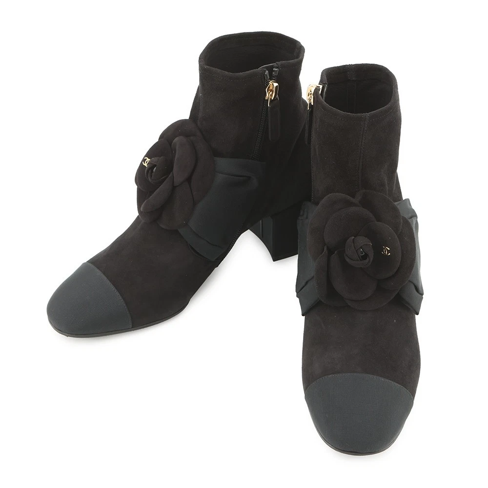 Chanel — CHANEL Camellia short boots Size 37C suede Black G45310
