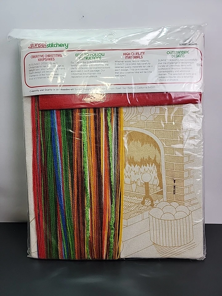 Винтажный набор рождественских чулок 1978 Sunset вышивка в упаковке вышивка - Изображение 3 из 4