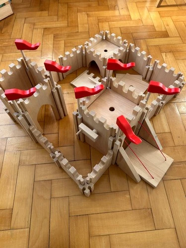 Holztiger Knight's Castle - Wooden Toy Bundle - Few Pieces Missing - Picture 1 of 1