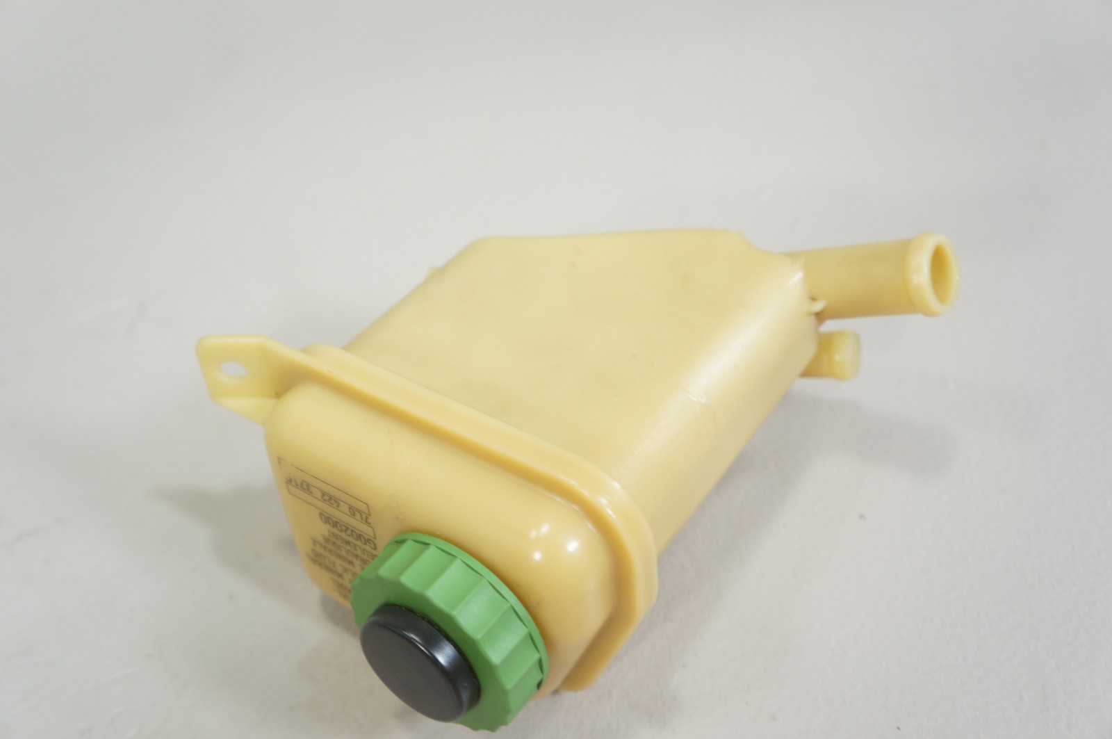 03-2007 vw touareg porsche cayenne power steering pump reservoir tank 7L0422371C