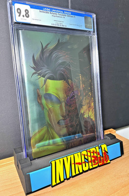 Invincible Returns #1 CGC 9.8 Tyler Kirkham Foil Variant Invincible 2026