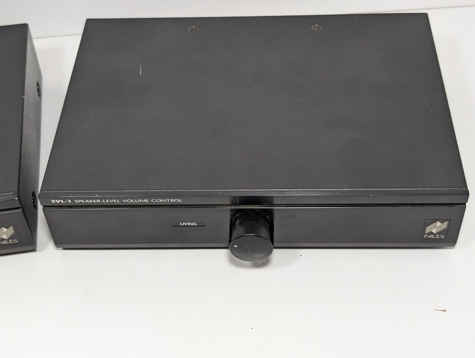 Niles Audio SPS-4 And SVL-1  Speaker Selector Switch System And Volume Control 