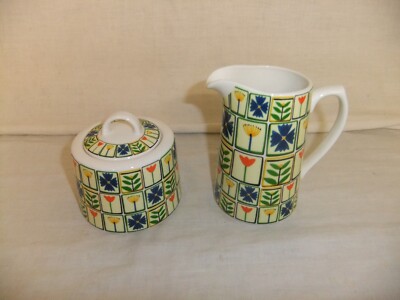 c4 Queens Dee Hardwicke - Gartenblumen grün - Milchkanne & Zuckertopf Set - R4