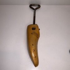Vintage Wood Shoe Stretcher Geo E Belcher Size 3 Nice 