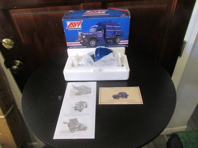 First Gear Mack L Model Allied Waste Industries 1:34 Scale Diecast Truck W/ Box