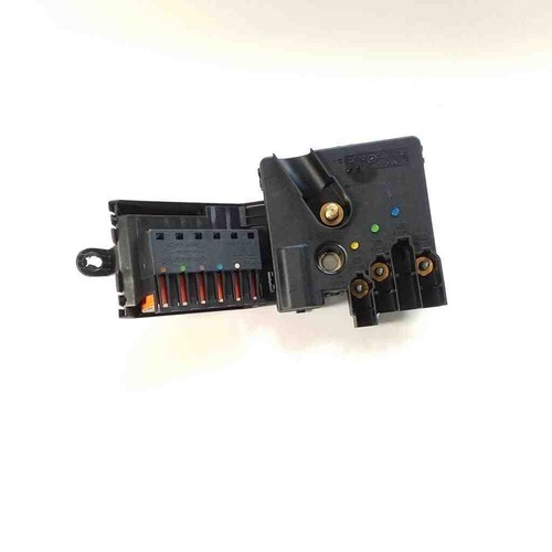 MERCEDES-BENZ CLS C219 Sicherungskasten A2119820402 3.00 Diesel 165kw 21482414