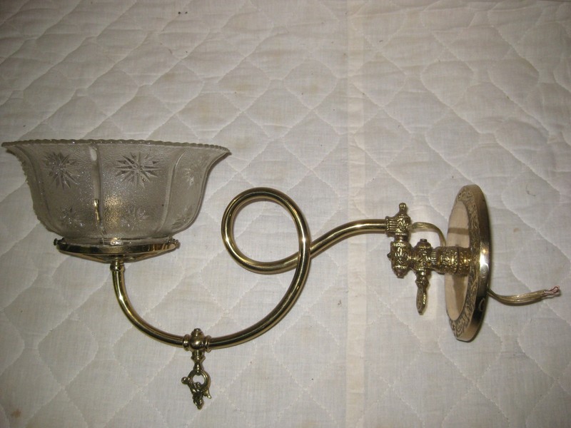ANTIQUE SOLID BRASS GAS SWIVEL Wall Light Sconce w/ Antique  GLASS SHADE Wired