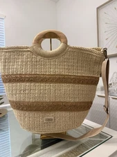 Sun ‘N ‘ Sand Cream Circle Tote Bag  NWT