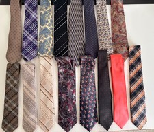Lot of 15 Men's ties - 8 silk, 1 wool, Vintage & Mixed Patterns
