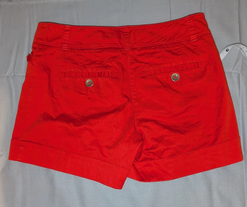 Pantalones cortos para mujer White House Black Market rojos talla 4 bolsillos Foto 2 de 4