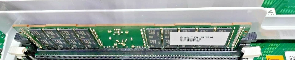 Oracle X6-2 64GB (2 x 32GB) 7310210 DDR4 PC4-2400T M393A4K40BB1-CRC0Q MEMORY - Image 2 of 3
