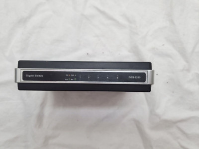 D-Link  DGS (DGS2205) 5-Ports External Switch
