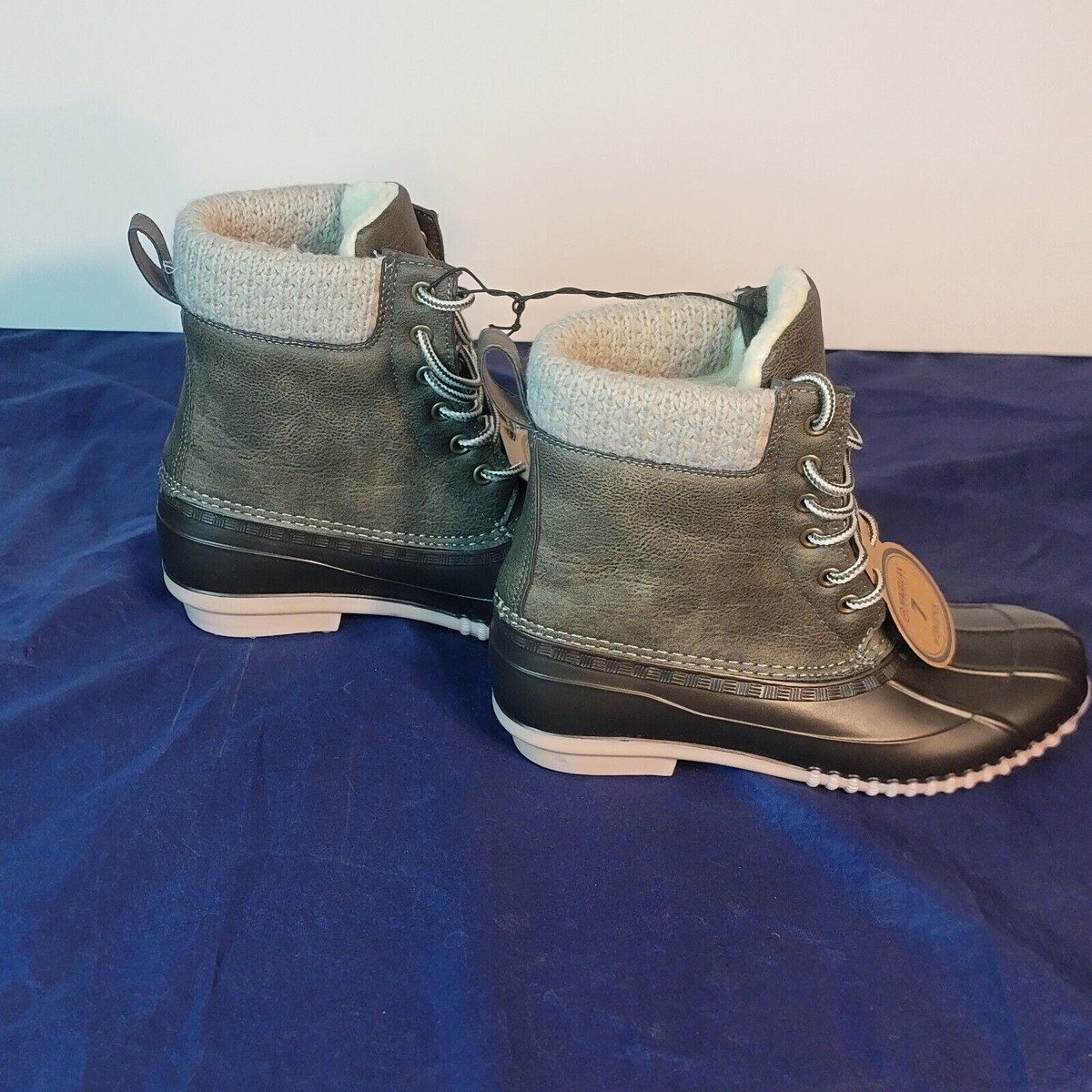MAGELLAN OUTDOORS brand water duck-boots. Size 7D. NWOT. Women main image 2