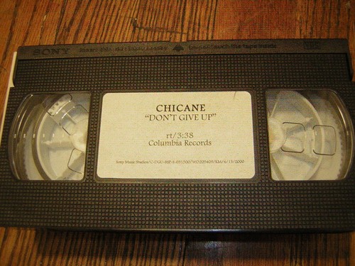 CHICANE PROMO VHS DON'T GIVE UP 2000 BRYAN ADAMS VINTAGE - Bild 3 von 3