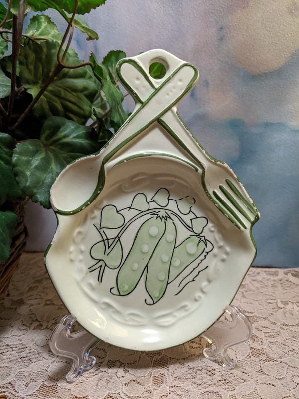 Very Vintage! Kitchen GREEN PEA POD SPOON REST w HEARTS SPOON FORK