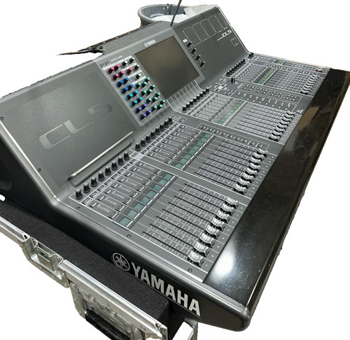 YAMAHA CL5 DIGITAL AUDIO CONSOLE WITH CASE (TRUEHEARTSOUND)